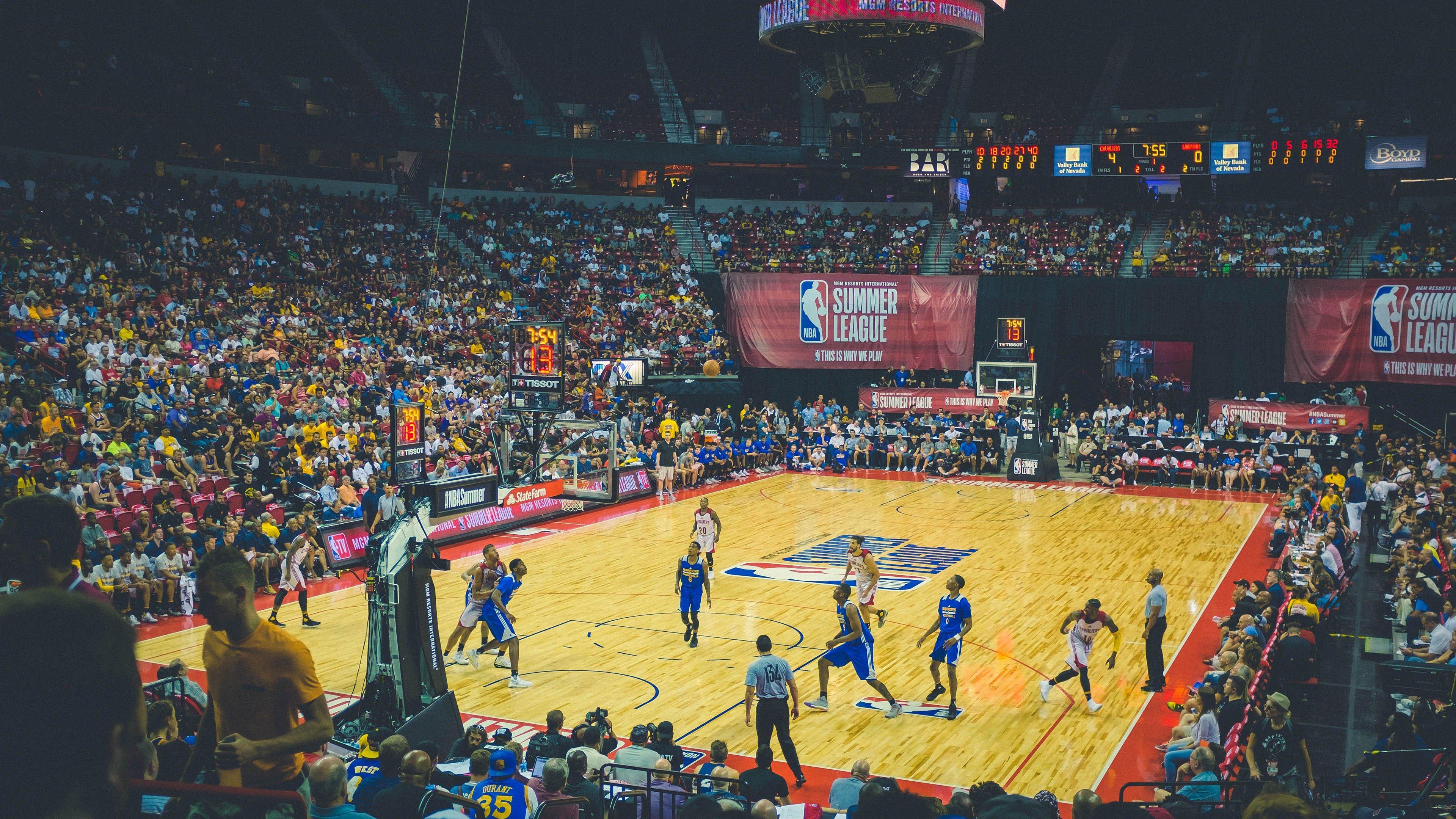 小里本赛季光芒四射，全明星席位实至名归